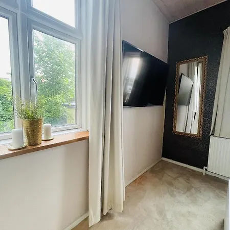 Aday - Private - Center בית הארחה פרדריקשבן